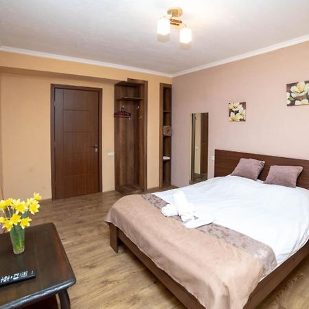 Guest House Kavkasioni 33 تأيلافي المظهر الخارجي الصورة