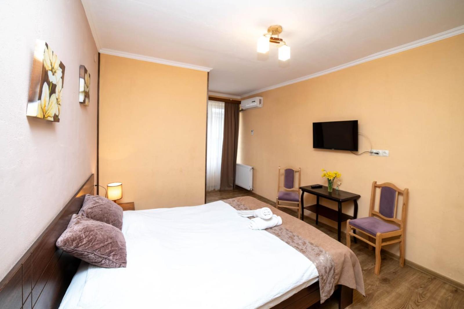 Guest House Kavkasioni 33 تأيلافي المظهر الخارجي الصورة